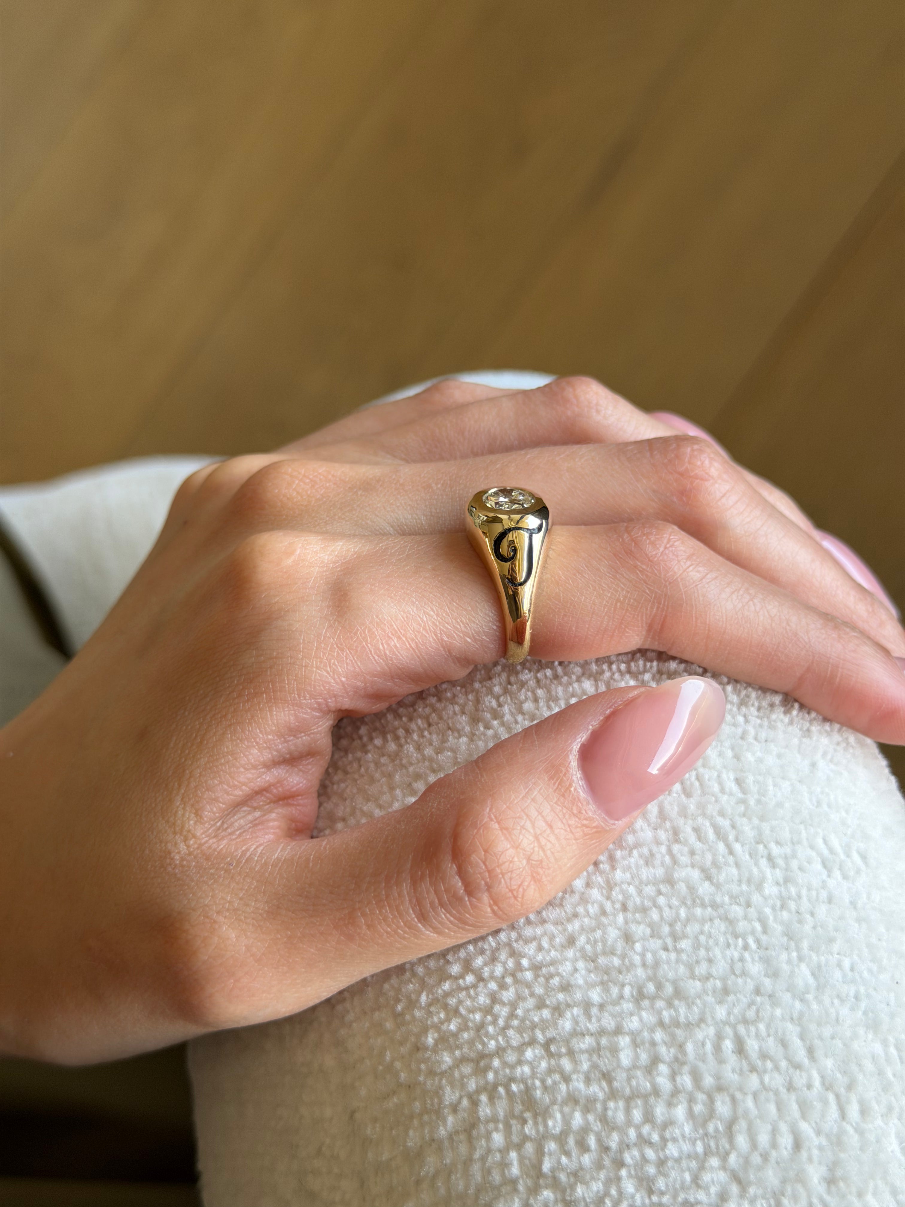 Oval Bezel Signet Ring